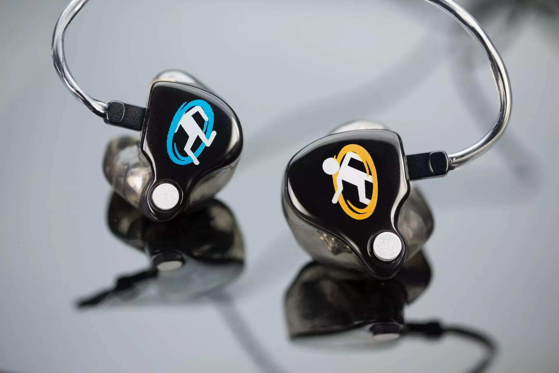 64 Audio A18t - Eighteen Drivers Custom IEM Earphones