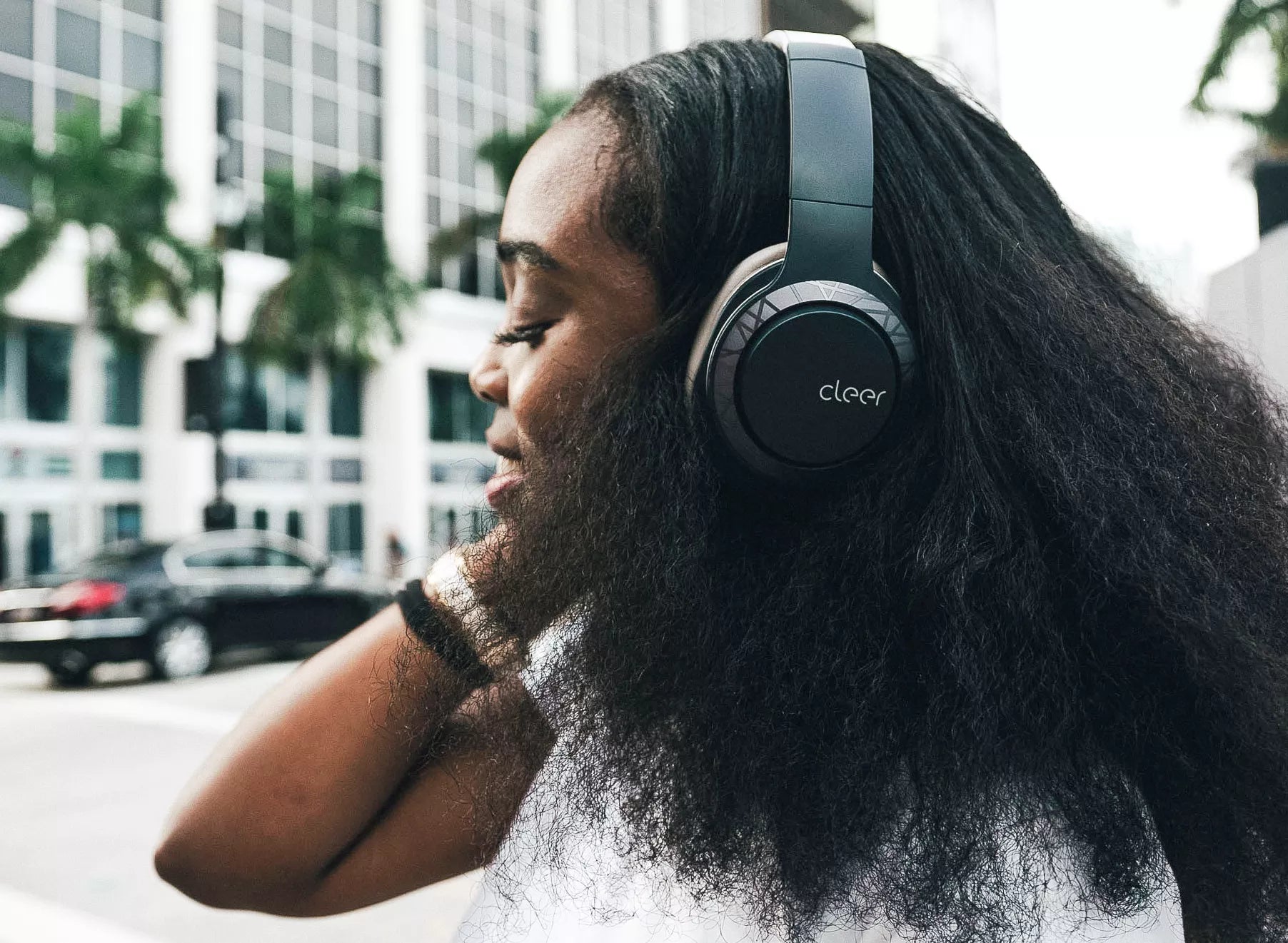 Cleer Enduro 100 - Portable Wireless Headphones - Navy - Refurbished