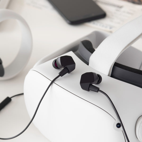 Final VR3000 Virtual Reality Isolating Gaming Earphones