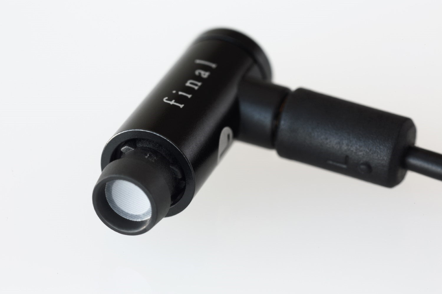 Final E4000 - In Ear Isolating Earphones with Detachable Cable