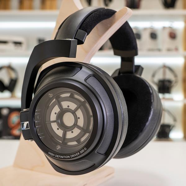 Headphones: Full Reviews