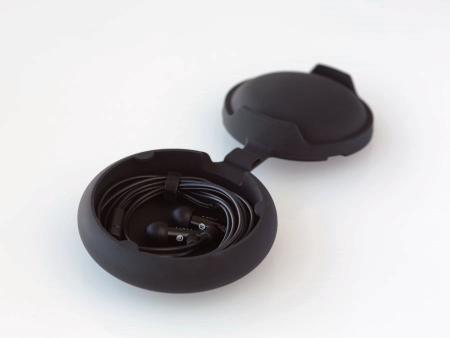 Final E4000 - In Ear Isolating Earphones with Detachable Cable