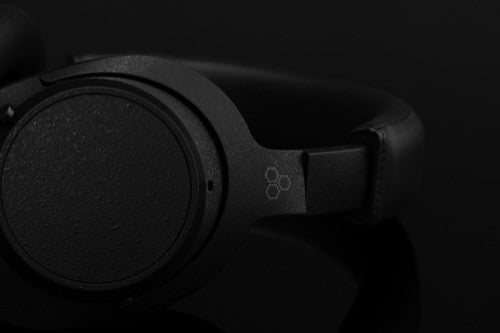 Final UX5000 - Wireless Active Noise Cancelling Headphones