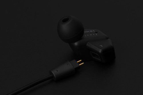 Final VR3000 Recable - Virtual Reality In Ear Isolating Gaming Earphones with Detachable Cable