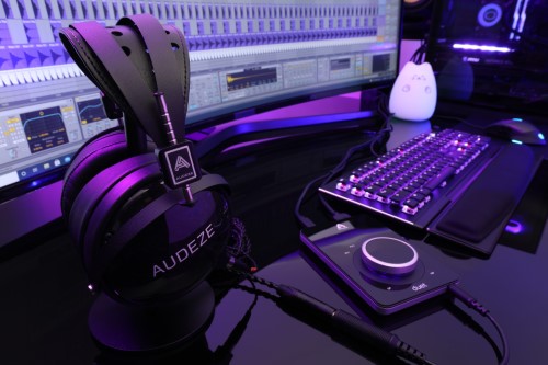 Audeze LCD-2 Classic - Planar Magnetic Headphones - Leather-Free