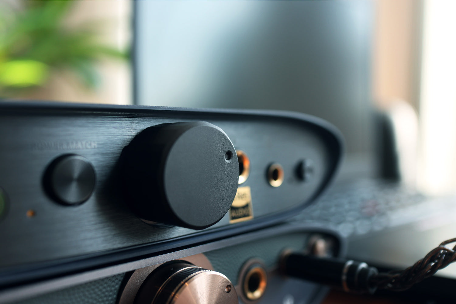iFi Audio ZEN Air DAC 2 – Hi-Res Headphone Amplifier, Pre-amp & DAC