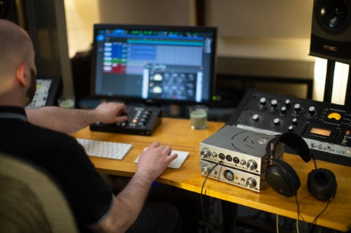 iFi Audio Pro iDSD Studio - Reference-Class DAC Audio Interface and Controller