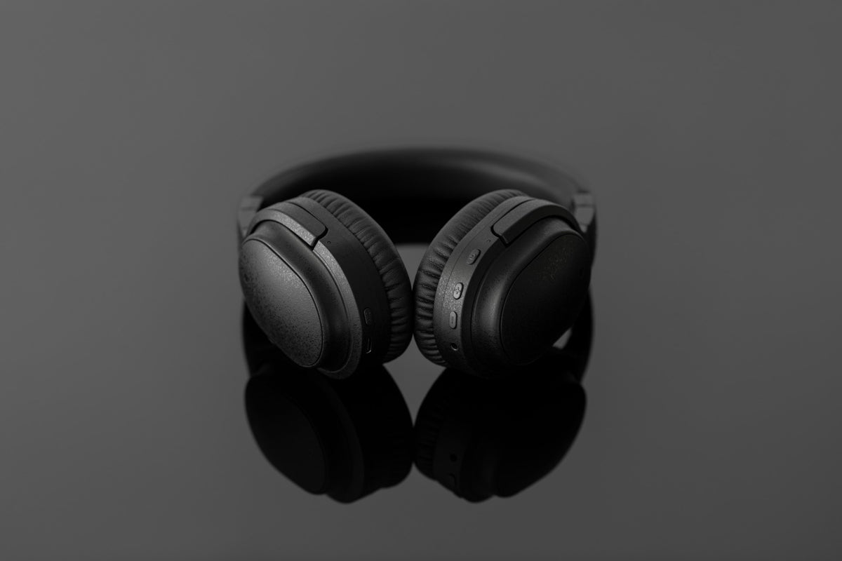 Final UX3000 Wireless Active Noise Cancelling Headphones